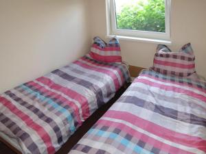 Holiday House in Szczecin at the lake with parking space for 4 persons