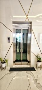 Lakeview MansionPrivate Pool3Acre Luxury 6BHK