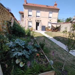 Appartements Maison Sorbier - Appartement 2 : photos des chambres