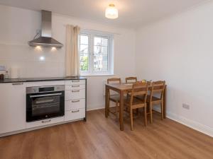 Pass the Keys Cozy Flat Walk to Centre & Station & Free Parking