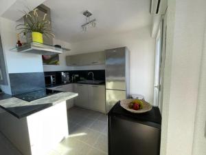 Appartements T2 Port de Porto Vecchio 4 pers vue Montagne : photos des chambres