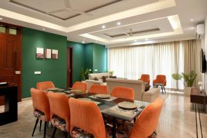 The Gambit Near Ambience Mall