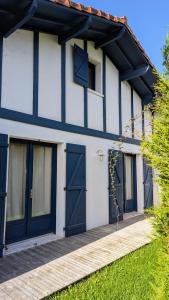 EtxeCosy Maison Piscine à Bidart