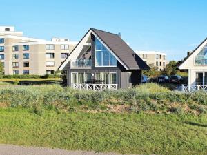 8 person holiday home in Wendtorf