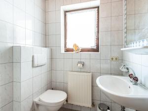 Comfortable apartment in Längenfeld with ski storage