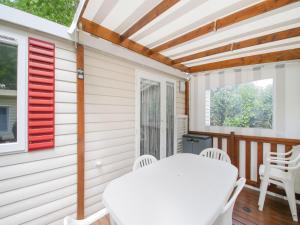 Chalets Swanky Mobile Home in Saint Jean de Monts near Seabeach : photos des chambres