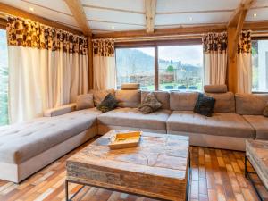 Capacious holiday home in Membre with garden