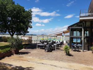 Villas Villa with heated pool, jacuzzi, sports field and stunning views : photos des chambres
