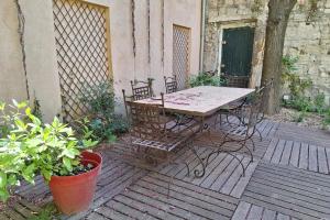 Cosy apartment in the ramparts of Avignon - 3-star hotels in Avignon