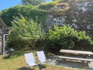 Maisons de vacances O FaYa Cottage votre Gite calme et verdoyant en Bretagne : Maison 2 Chambres