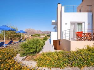 Apartment in Chania with outdoor pool