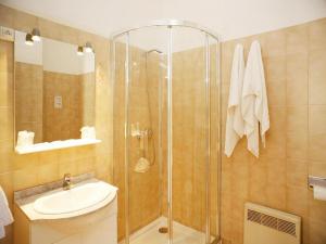 Appartements Res Le Vieux Moulin Ile Rousse, Apartment for 4 pers : photos des chambres