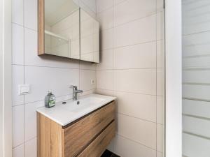 Luxury Holiday Home in Bantega with Harbour and Sloop