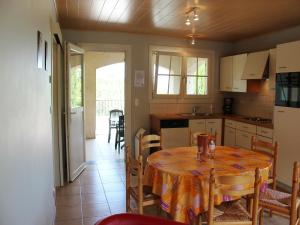 Maisons de vacances Holiday Home in Toulon with Pool & Beach Nearby : photos des chambres