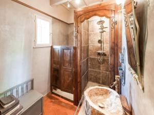 Maisons de vacances Holiday Home in Lorgues with Pool and Terrace : photos des chambres