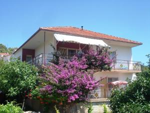 Coastal Comfort in Vinišće