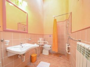 Modern Holiday Home in Monte Santa Maria Tiberina