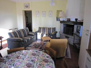 Peaceful Farmhouse in Verbania with Garden