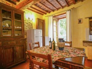 Stunning Holiday Home in Umbria With Jacuzzi