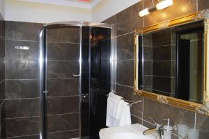 Terraced house with pool and sauna, Sieciemin