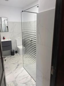 Pensiunea Farmecul Naturii și căsuțe individuale de închiriat Colibița