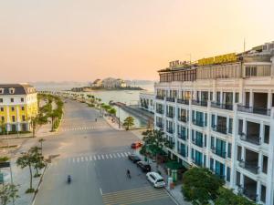 River Hotel Hạ Long