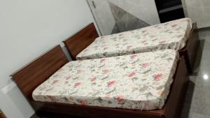 Isiri Service Apartment