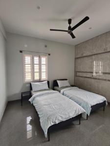 Isiri Service Apartment