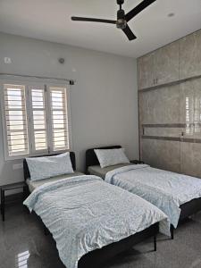 Isiri Service Apartment