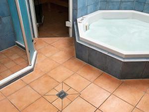 12 person holiday home in GROEMITZ