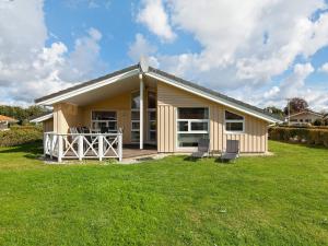 12 person holiday home in GROEMITZ