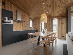 Lovely holiday home in Wissenkerke with garden