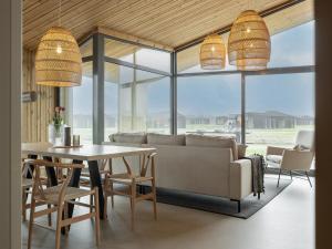 Lovely holiday home in Wissenkerke with garden