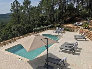 Maisons de vacances Contemporary villa with swimming pool : photos des chambres