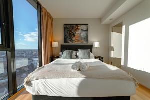 Lux 37th floor 2br 2bath, Infinity pool, Gym, Wifi