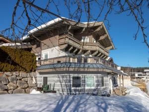 Apartment in Neukirchen near Ski Lift