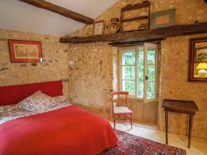 Maisons de vacances Grives Poolside Family Escape : photos des chambres