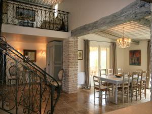 Villas Mas in Eygalieres with Heated Pool : photos des chambres