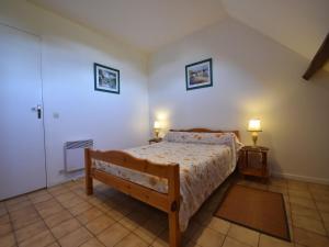 Maisons de vacances Holiday Home in Vignol with Heated Pool : photos des chambres