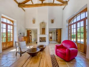 Maisons de vacances Holiday Home Sauveterre with Pool : photos des chambres