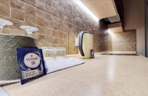 Apartment Второй этаж, метро Позняки