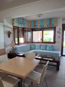 villa ATHINA