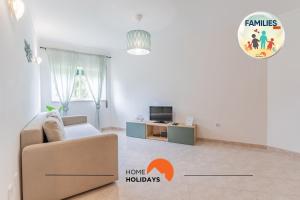 #064 Families Only - Oh Live by Home Holidays