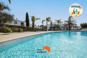 #082 Families Only - São Rafael by Home Holidays