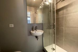 Charming 80m Near The Old Port!