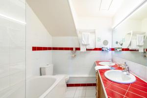 Hotels Hotel de l'Abeille : Chambre Double ou Lits Jumeaux Standard