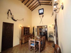 Cottage in Antequera with Pool near El Torcal