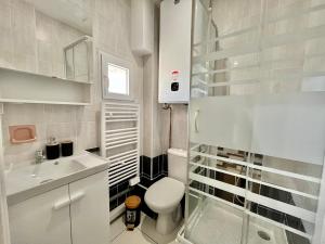 Appartements T4 minimaliste a 15 min de Lyon : photos des chambres