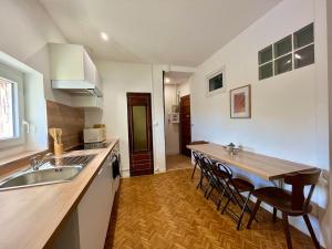 Appartements T4 minimaliste a 15 min de Lyon : photos des chambres