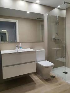 Marina Real II, 2 bedroom & 2 bathroom apartment with pool views